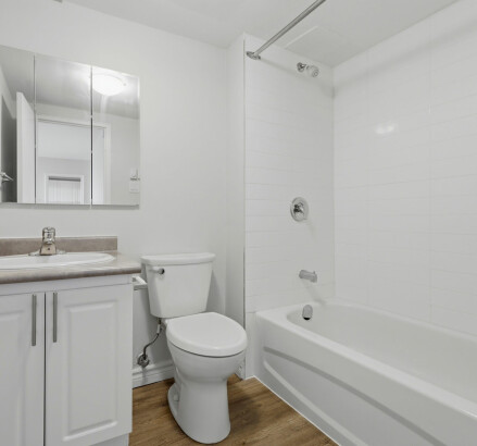 Skyline Living 8325 Riverside Dr. E Unit 501 26 Web