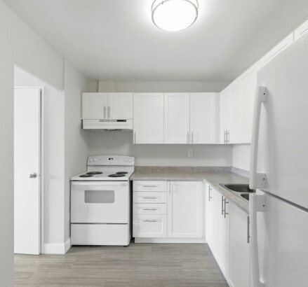 Skyline Living 99 Cartier Rd Unit 234 10 v2