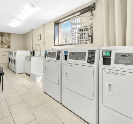 Skyline Living 99 Thomas Street 2 Bed 1 Bath 1