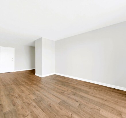 Skyline Living 995 16th St E 201 Photography 19