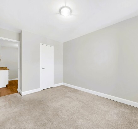 Skyline Living 995 16th St E 201 Photography 23