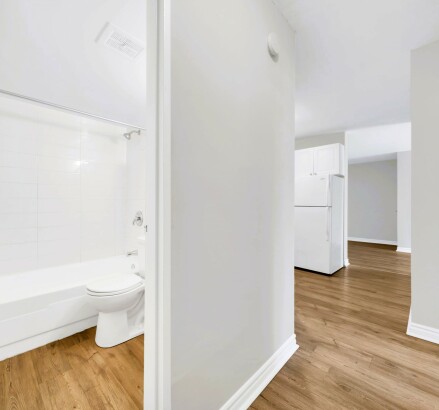 Skyline Living 995 16th St E 201 Photography 24