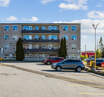 Skyline Living Lake Street Apartments Photography 1 v2