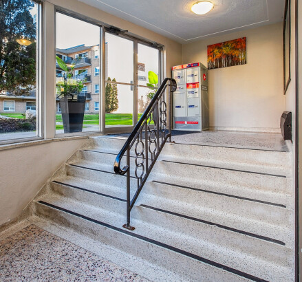 Skyline Living Lake Street Apartments Photography 44