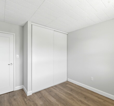 Skyline Living Linden Towers 2 Bed 1 Bath 16