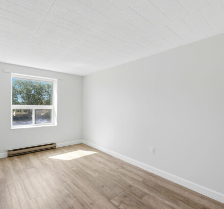 Skyline Living Linden Towers 2 Bed 1 Bath 17