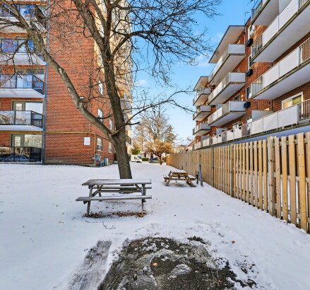 Skyline Living Mapleview Manor Photography 38