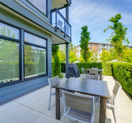 Skyline Living North Point Apartments Social Room11 v3
