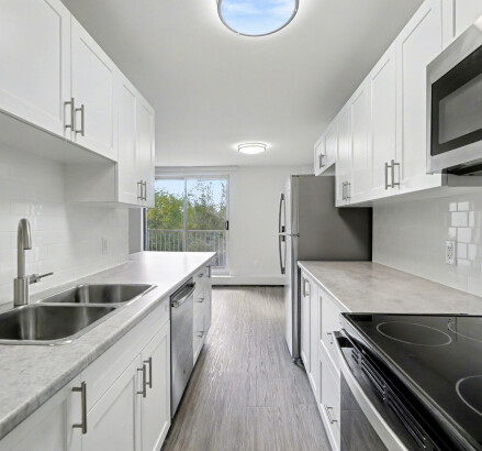 Skyline Living River Ridge Towers Photography 3