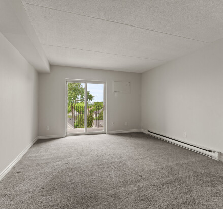 Skyline Living Rivershore Towers 1 Bed 1 Bath5