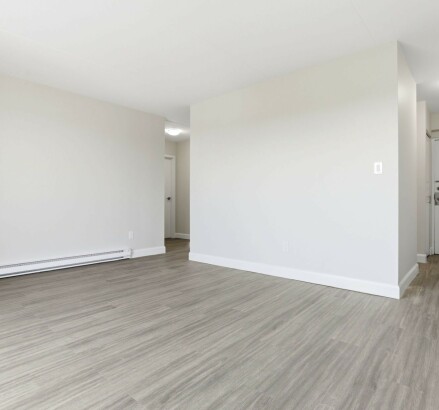 Skyline Living Sun Crest Tower 1 Bed 1 Bath 07 v1