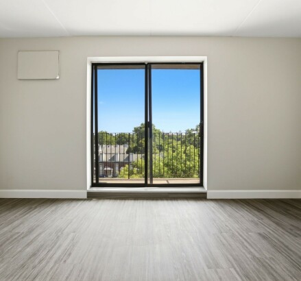 Skyline Living Sun Crest Tower 1 Bed 1 Bath 09 v1