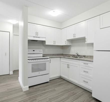 Skyline Living Sun Crest Tower 1 Bed 1 Bath 10