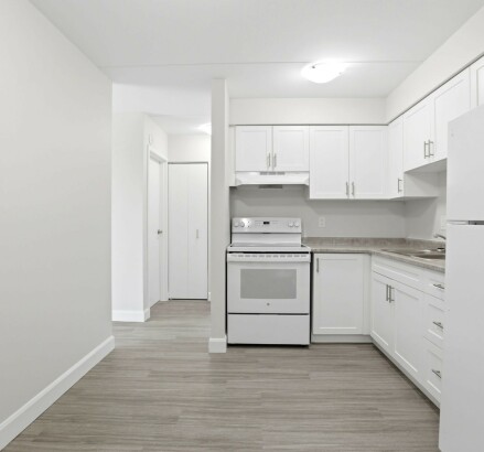 Skyline Living Sun Crest Tower 1 Bed 1 Bath 12 v1