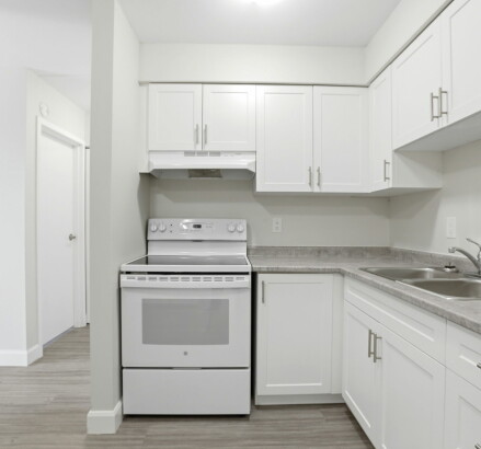 Skyline Living Sun Crest Tower 1 Bed 1 Bath 13