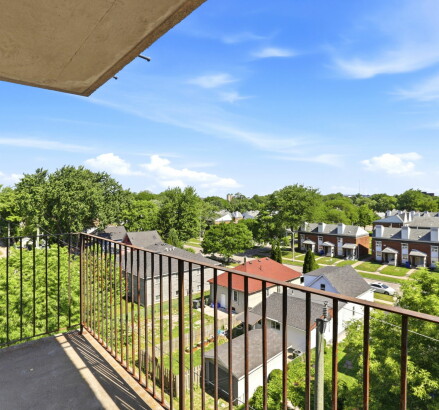 Skyline Living Sun Crest Tower 1 Bed 1 Bath 22