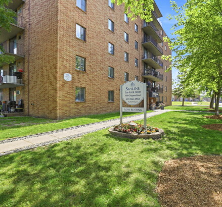 Skyline Living Sun Crest Tower Exterior and Amenities 02