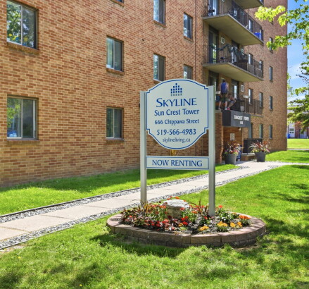 Skyline Living Sun Crest Tower Exterior and Amenities 03