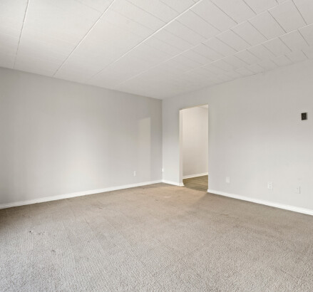 Skyline Living Sun Ray Manor Apartments Photography 11