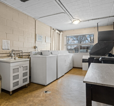 Skyline Living Sun Ray Manor Apartments Photography 18