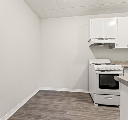 Skyline Living Sun Ray Manor Apartments Photography 1