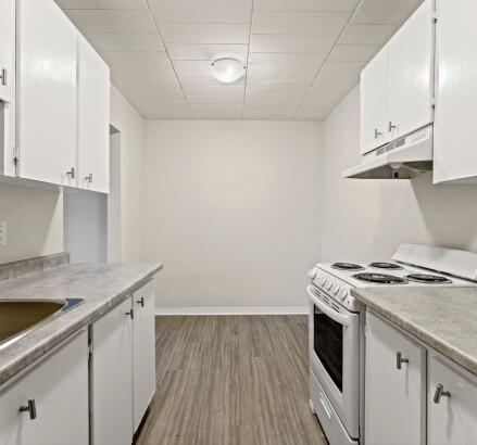 Skyline Living Sun Ray Manor Apartments Photography 6