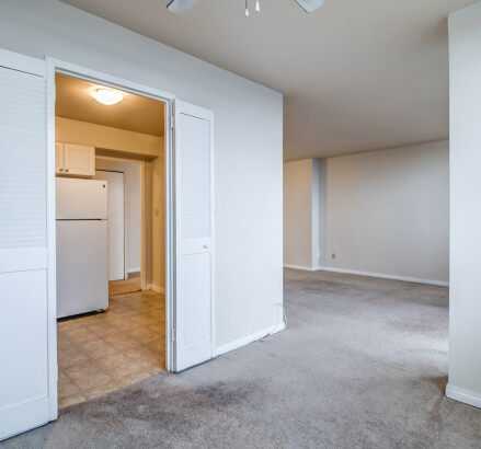 Skyline 1545 Ouellette 11