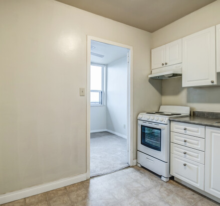 Skyline 1545 Ouellette 14