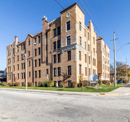 Skyline 274 Giles Blvd 27