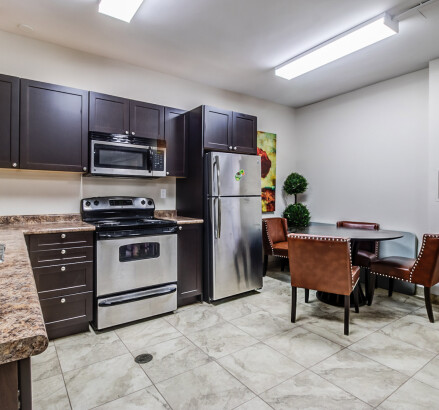 Skyline 274 Giles Blvd 34