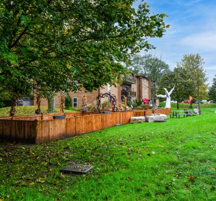 Skyline 625 645 Village Green 27