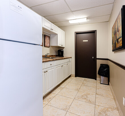 Skyliving 295LakeshoreDr NorthBay 1suite 1bed 1bath amenities 0015