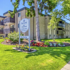 242 Linwell Rd May 2024 Amenities Unit 115 Exteriors Web 1