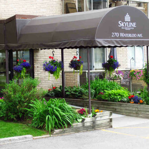 270 Waterloo building entrance3