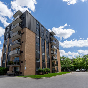875 Colborne Rd Jne 2024 nit 204 Amenities Exteriors Web 6
