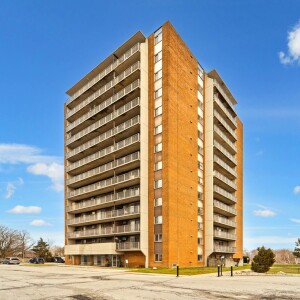 Leamington Towers Exterior 1