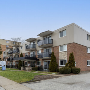 Skyline 395 Exmouth St Sarnia 2 Bed 1 Bath Digital 1 v2