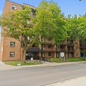 Skyline Living 1071 McDougall 2 Bed 1 Bath24