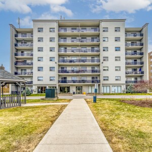 Skyline Living 110 6563 Drummond Rd 2 Bed 1 bath10