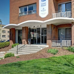 Skyline Living 120 Grand Avenue Photography2