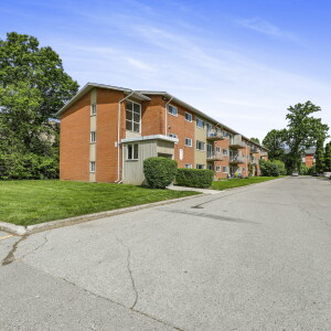 Skyline Living 1422 Huron 2 Bed 1 Bath3
