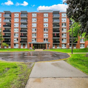 Skyline Living 351 369 London 2 Bed 2 Bath3