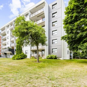 Skyline Living 3915 Portage Rd unit 402 35