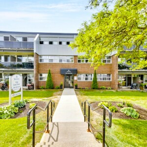 Skyline Living 7030 Casey Exteriors and Amenities1