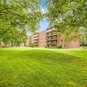 Skyline living 5552 Heritage Exteriors19